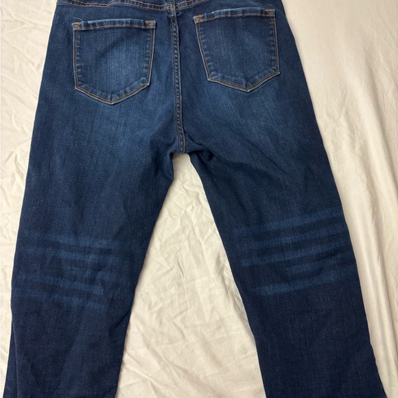 KanCan Button-fly High Waisted Raw Hem Jeans - Picture 2 of 4